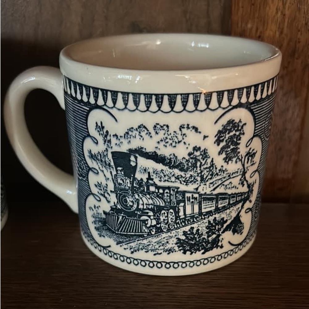 PAIR Currier and Ives mugs